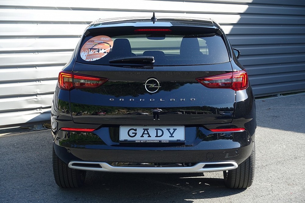 Opel Grandland X 1,6 Direct Inj. PHEV Business Elegance Allrad - Gady Family